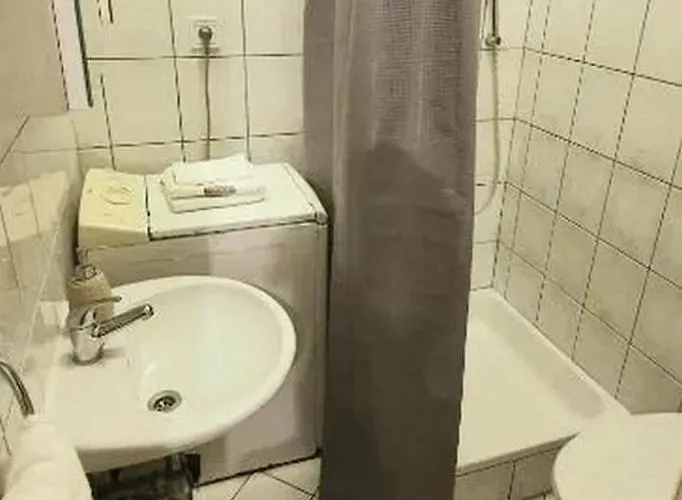 Lejlighed With Parking Space - 24190