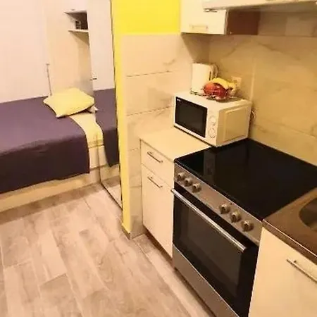 아파트 With Parking Space - 24190 *